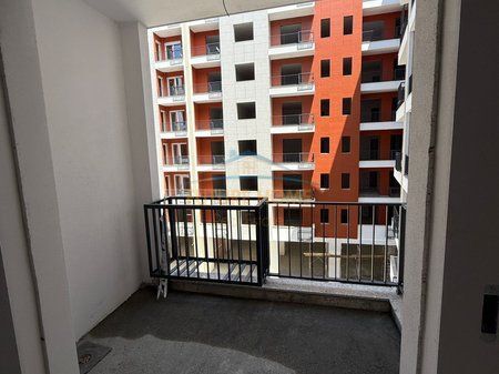 Shitet, Apartament 1+1, Space City, Paskuqan.