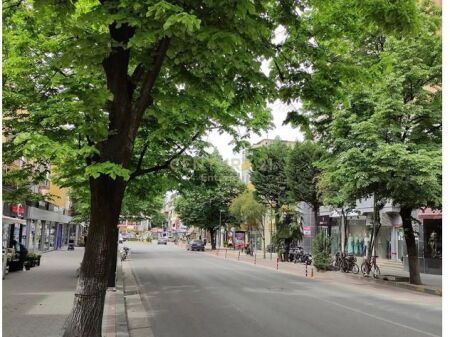 Commercial space for rent in the Blloku area