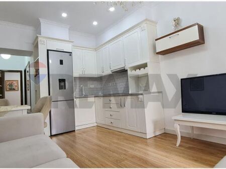 Apartament 2+1 per qira te Shallvaret