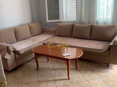 SHTEPI ME QIRA 1+1 RRUGA JORDAN MISJA 35.000 LEKE