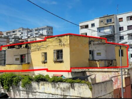 Durres Museum, selling private house with garage and garden