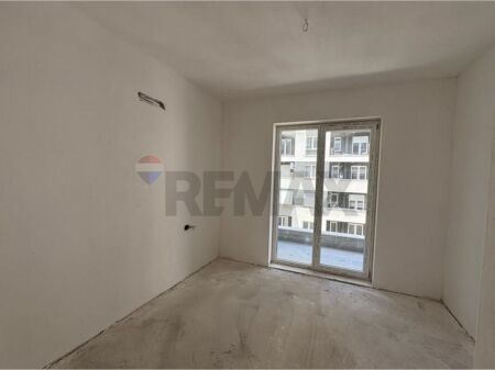 Apartament - Për Shitje - Univers City, Tiranë(ID: 530171101-194)