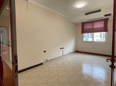 Apartment 3+1+2 for sale on Mine Peza Street