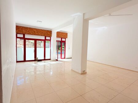 BUSINESS PREMISES FOR RENT NEAR THE POLYCLINIC, DURRES