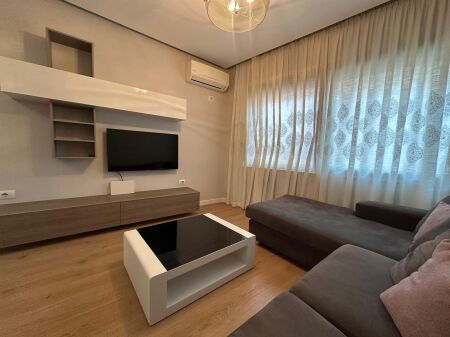 APARTAMENT 1+1 ME QIRA | Astir