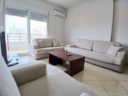 2+1, 6th floor elevator, new market, 600 thousand lek