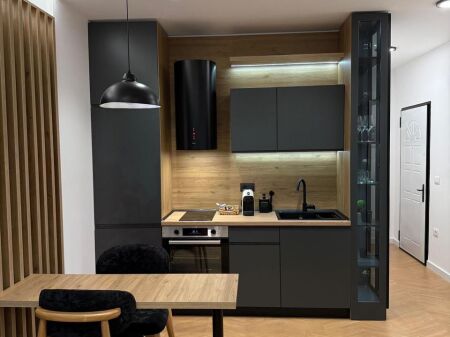 🏢 Vendesi in vendita Appartamento 1+1 – Giardino Zoologico, Tirana 📍