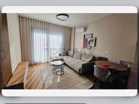 🏡 Jepet me qira Apartament 1+1 i mobiluar në Liqenin e Thatë