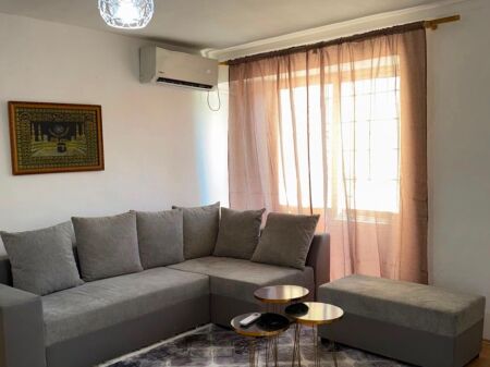 Apartament 1+1 me qira tek Rruga Bardhyl!