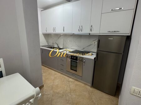 AFFITTASI APPARTAMENTO 1+1 PORCELAN
