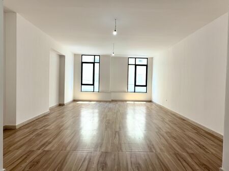 OFFICE FOR RENT DONIKA CENTER