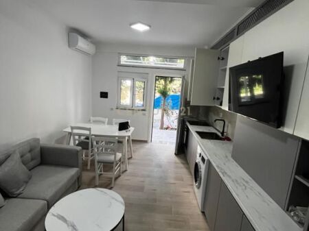 Apartament 1+1 i Super Investuar,250 metra nga Deti,Golem - Verande Private Dhe Lokacion Premium. Çmimi : 70'000 Euro !