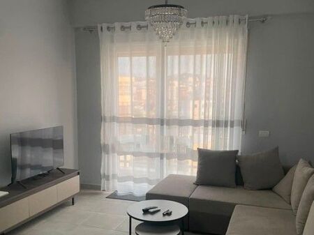 JAPIM ME QIRA APARTAMENT 2+1+2 + Post Parkimi. PRANË SHKOLLËS "NIKET DARDANI", RRUGA BARDHYL
