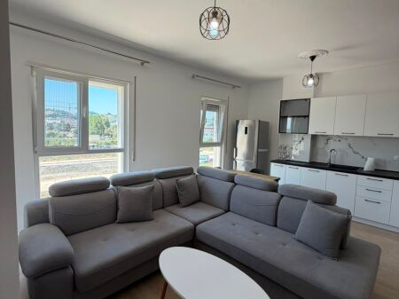 Apartament 2+1 + Parkim për Qira – Univers City