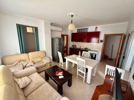 📣 AFFITTO Appartamento 2+1 con Balcone 📍 Via Teleferik, Vicino al Market Aldi ✨  💶 Prezzo 40.000 Leke/Mese