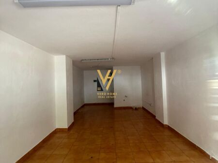 SHOP FOR RENT 35 M2 AT ÇAJUPI PARK 50,000 LEKE