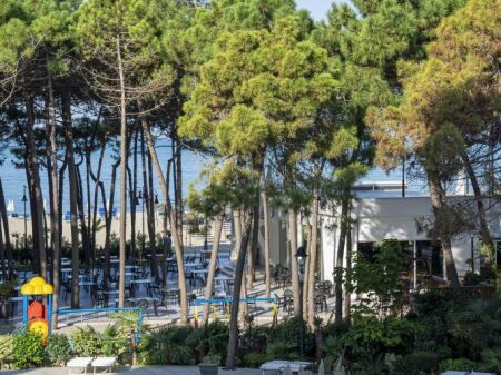 GOLEM . SHITET 1+1 TE DIAMMA RESORT 90.000 EURO