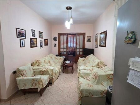Shitet Apartament 3+1+2 Mine Peza