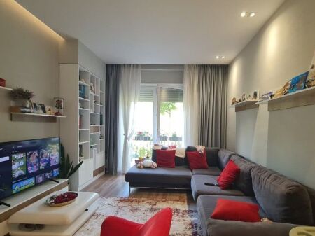 3+1+2 apartment for sale in a private residence, near Tegu.