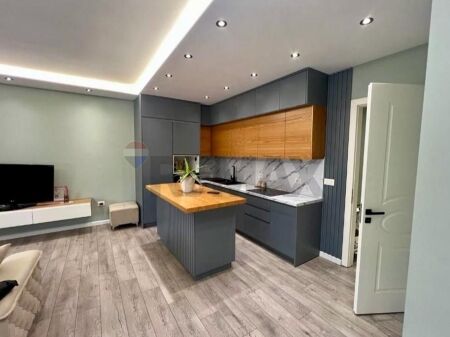 APARTAMENT 2+1 PER QIRA, ISH FUSHA E AVIACIONIT
