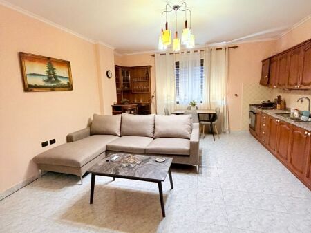 JEPET ME QERA APARTAMENT 2+1+2 PRANE FLAGSHIP CENTER
