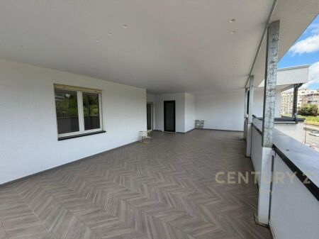 EXCLUSIVE! 1+1 STUDIO APARTMENT FOR SALE WITH VERANDA NEAR THE KAVAJA ROCK!