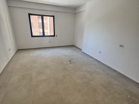 For rent 2+1+2 with parking in Astir near Urban Gate