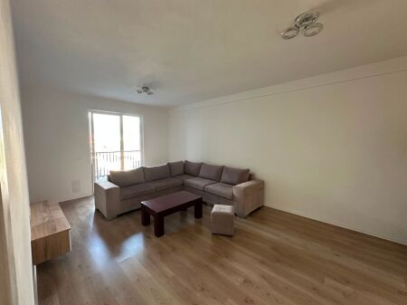 Jepet me Qera Apartament 1+1+Post Parkimi  , Paskuqan