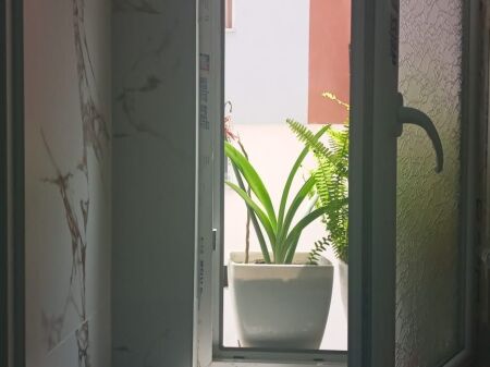Garsoniere per shitje tek Xhamia e Selites!