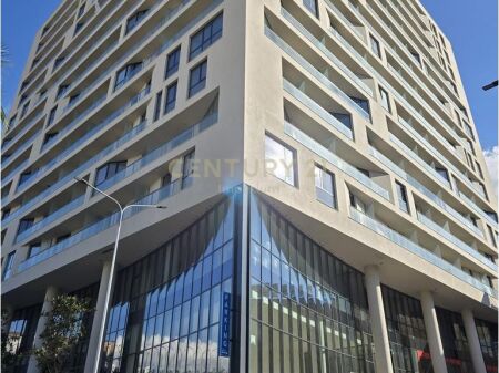 Apartament 2+1+2 me vend parkimi për qira – Ideal për zyra/ biznese të ndryshme