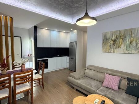 SHITET APARTAMENT 2+1+2 TEK FIORI DI BOSKO !