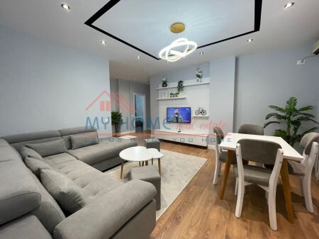 Apartments  Modern 2+1 apartment for rent in the 21 Dhjetori area