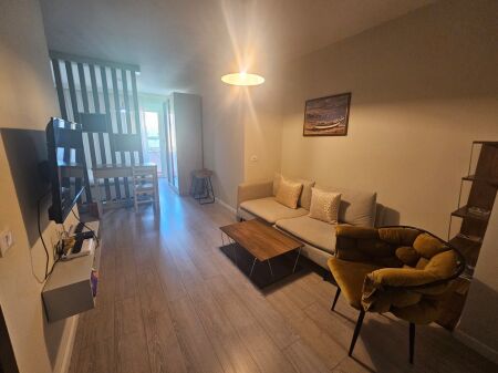 Studio apartment for rent at Wilson Square!