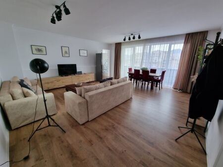 Rent | Apartament 1 + 1 | QENDER — Rruga Mine Peza | 750 €/month
