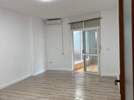 Affitto | Ambjent Biznesi | Bulevardi Gjergj Fishta | 800 €/mese