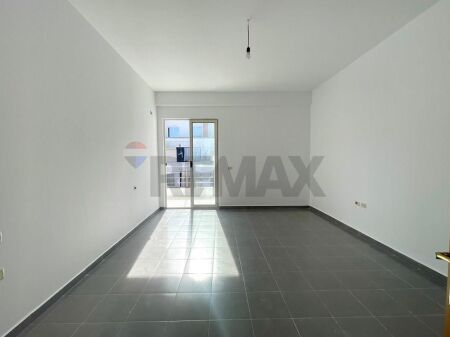 Apartament - Për Shitje - KMY, Tiranë(ID: 530181053-736)