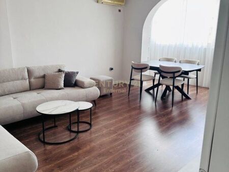 Apartament 1+1 Me Qira te Rruga Durresit 600 € /Muaj