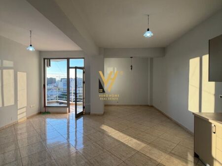 OKAZION!! SHITET APARTAMENT 2+1+2+BLK TE RRUGA E KAVAJES 225.000 EURO