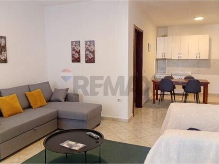 Apartament 2+1 per qira ne Astir