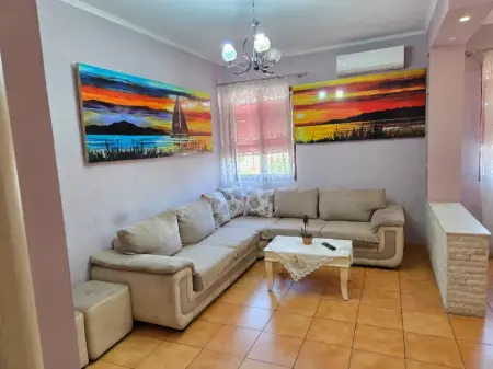Qera | Vilë 2 + 1 | Ish Fusha E Aviacionit | 450 €/muaj