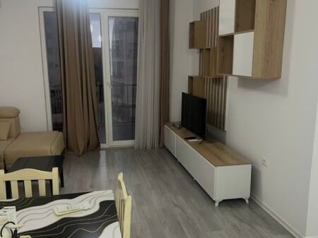 In affitto 2+1 Grand Gallery Yzberisht 600 mila lek