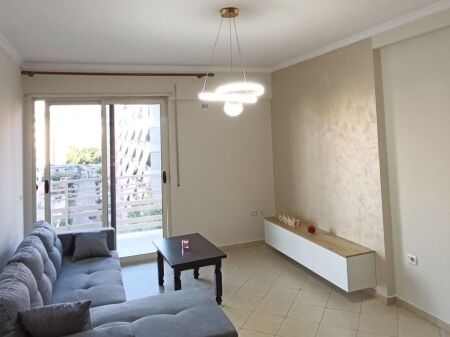 📌Jepet me Qira Apartament 1+1 – Përballë Kompleksit Delijorgji