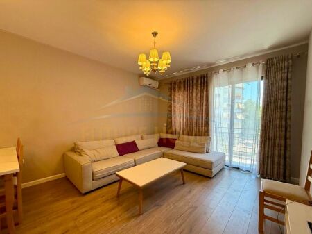 Qera, Apartament 2+1+2, Kompleksi Molla, Bulevardi Migjeni