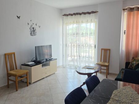 Apartament 1+1 me qera ne Yzberisht