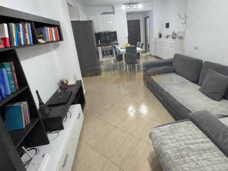 Shes , Apartament 3+1+2, Unaza e Re,Tirane . PRM67546