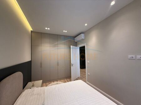 Qera , Apartament 1+1 , Komuna e Parisit , Tiranë