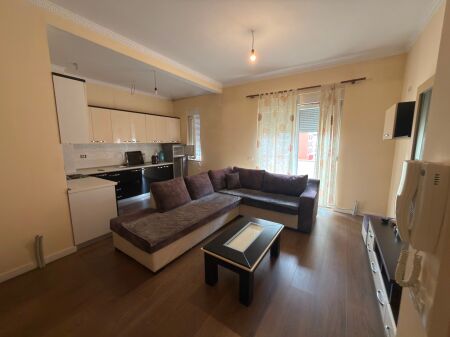 🏡 Jepet me Qera Apartament 1+1 pranë Kompleksit Delijorgji 550 Mije Leke