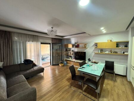 Shitet , Apartament 3+1+2 , Dritan Hoxha , Tirane