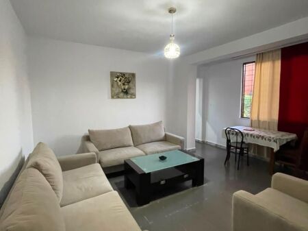🏡 Shitet Apartament 2+1 prane 📍  Hotel Coloseo 📍Vendodhja: Rruga Viktor Hugo 💶 Çmimi: 163.000€