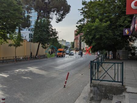 🔥 BUSINESS PREMISES FOR SALE, RESTAURANT, ELBASANIT STREET, NEAR THE ARTISTIC HIGH SCHOOL, TIRANA 🔥